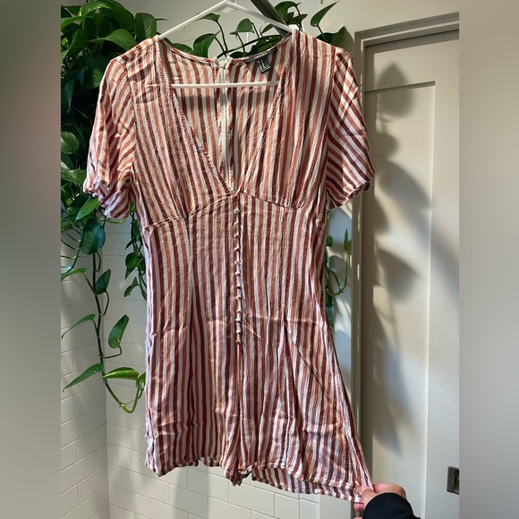 Romper - Picture 1 of 3